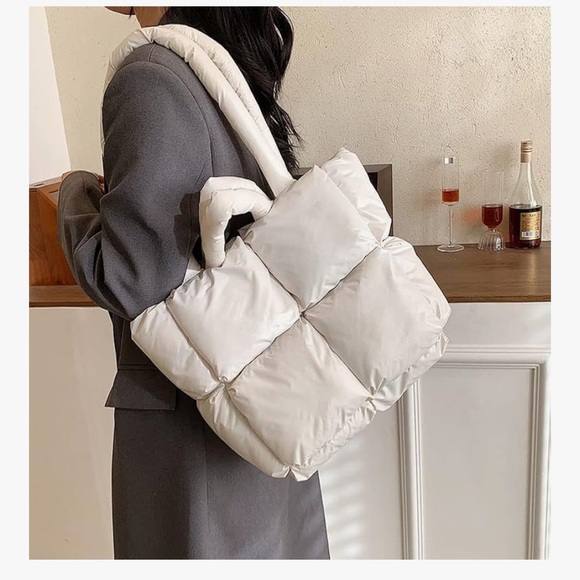 Quilted Puffer Bag - Picture 2 of 3